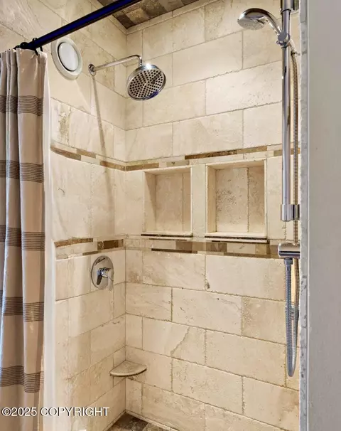 Bath - 260 Vail Dr, Girdwood, AK 99587 photo 3 of 5