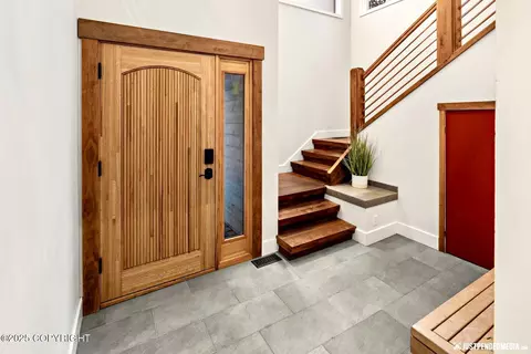 260 Vail Dr, Girdwood, AK 99587