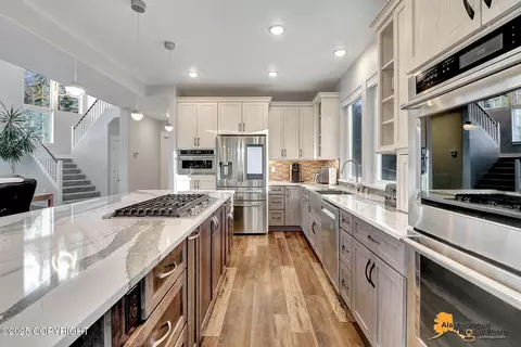 Kitchen - 8130 Harmany Ranch Rd, Eagle River, AK 99577 photo 7 of 19