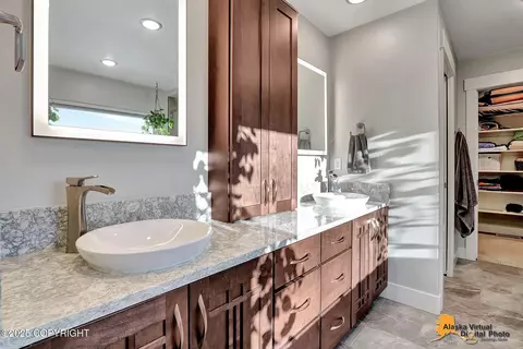 Bath - 8130 Harmany Ranch Rd, Eagle River, AK 99577 photo 3 of 6
