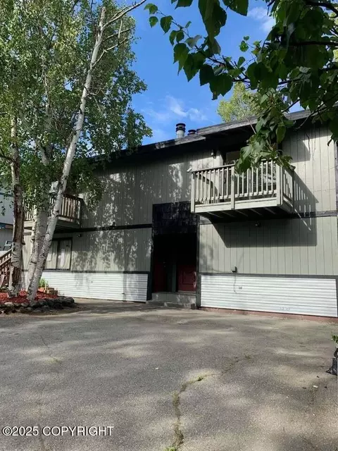 6501 Donna, Anchorage, AK 99504