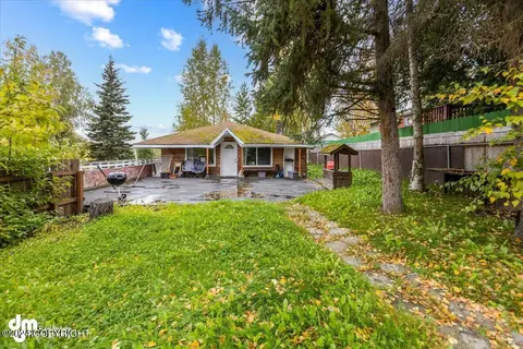 5209 Caribou Ave, Anchorage, AK 99508