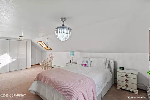 Bedroom - 3915 Hiland Rd, Eagle River, AK 99577 photo 8 of 11