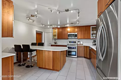 Kitchen - 3915 Hiland Rd, Eagle River, AK 99577 photo 1 of 5