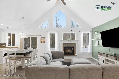 7220 W Borigo Dr, Wasilla, AK 99623