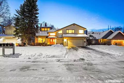12820 Cumberland Cir, Anchorage, AK 99516