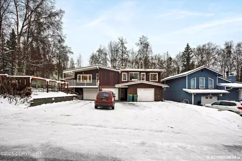 2502 W 34th Ave, Anchorage, AK 99517