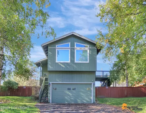12130 Timberlane Dr, Anchorage, AK 99515