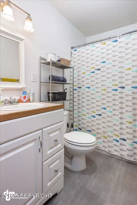 Bath - 15811 Division St, Chugiak, AK 99567 photo 4 of 7