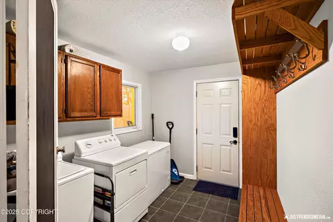 1826 E 27th Ave, Anchorage, AK 99508 photo 5