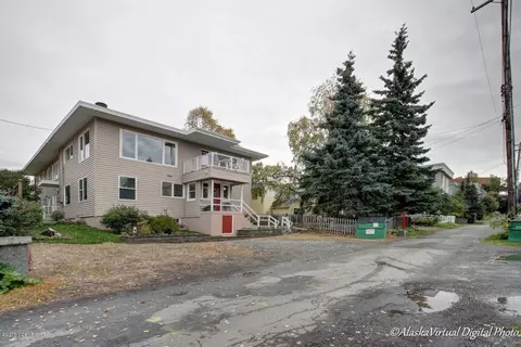 Exterior - 618 N St, Anchorage, AK 99501 photo 4 of 8