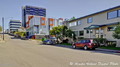 Exterior - 618 N St, Anchorage, AK 99501 photo 7 of 8