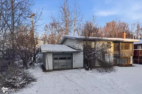 5251 Little Tree St, Anchorage, AK 99507