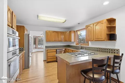 10220 Silvertip Cir, Eagle River, AK 99577 photo 14