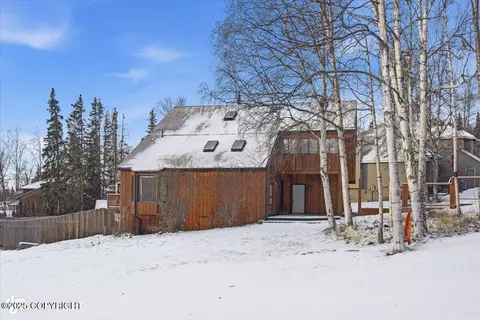 10220 Silvertip Cir, Eagle River, AK 99577 photo 53
