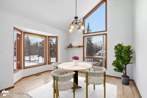 10220 Silvertip Cir, Eagle River, AK 99577 photo 11
