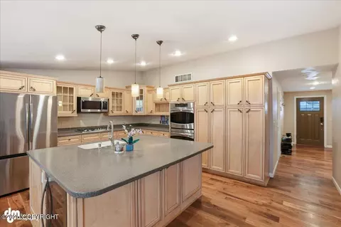 12218 Crested Butte Dr, Eagle River, AK 99577