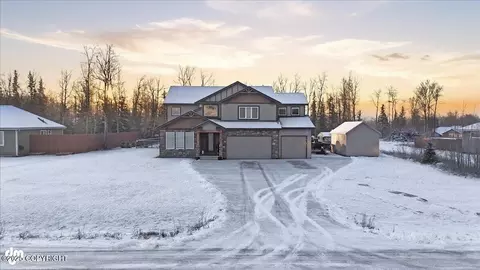 3180 E Dreamland Cir, Wasilla, AK 99654