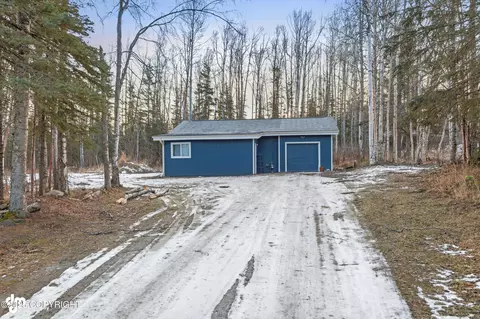6050 W Hollywood Rd, Wasilla, AK 99623