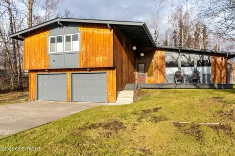 6307 Regent Dr, Anchorage, AK 99504
