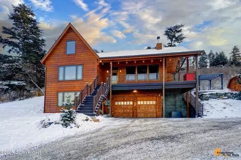 17721 Mountainside Village Dr, Anchorage, AK 99516