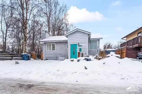 4618 Klondike Ct, Anchorage, AK 99508