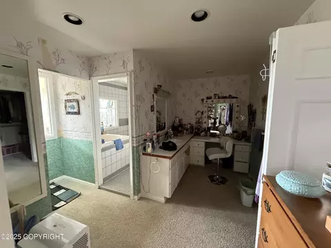 Bath - 343 Wortman Loop, Sitka, AK 99835 photo 2 of 4