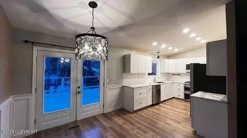 9500 Puffin Cir, Eagle River, AK 99577 photo 3