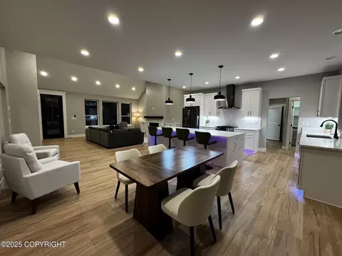 5563 S Minuteman Dr, Palmer, AK 99645