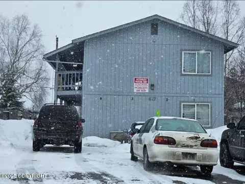 417 Taylor St, Anchorage, AK 99508