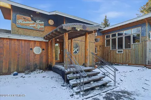 895 Ocean Drive Loop, Homer, AK 99603