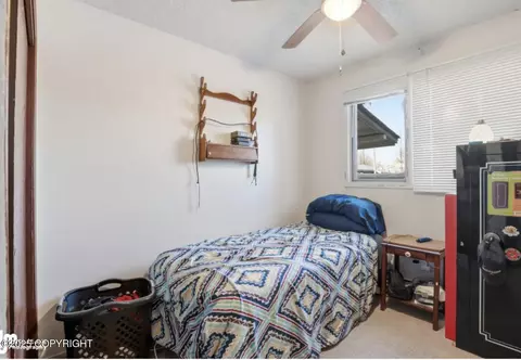 Bedroom - 3714 E 17th Ave, Anchorage, AK 99508 photo 4 of 6