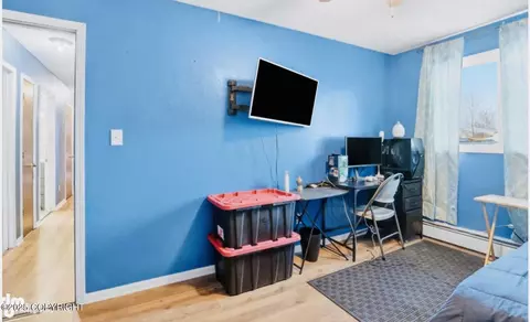 Bedroom - 3714 E 17th Ave, Anchorage, AK 99508 photo 2 of 6