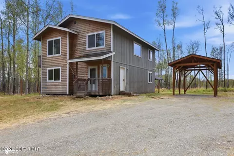 6005 N Little Rock Cir, Wasilla, AK 99654