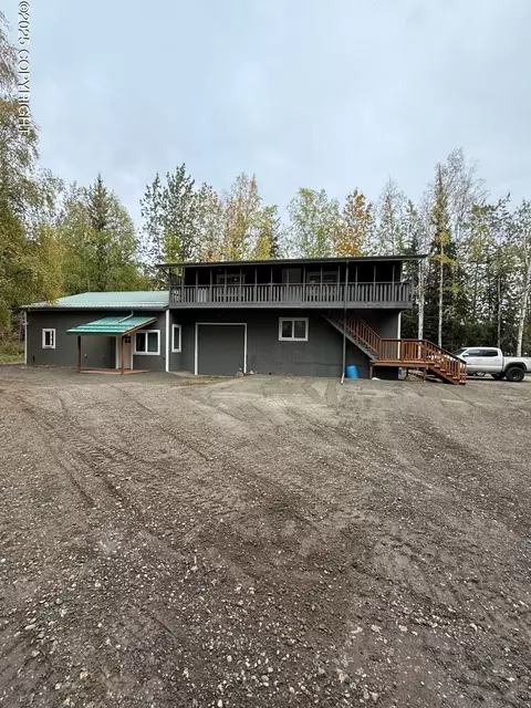 1994 Badger Rd, North Pole, AK 99705