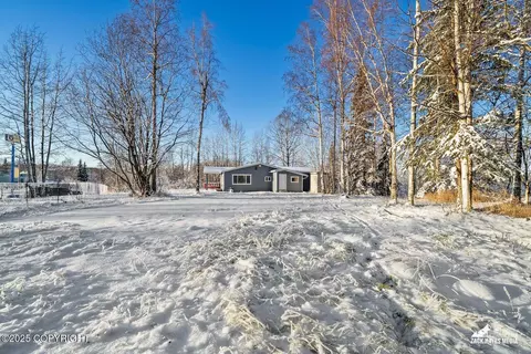 Exterior - 22179 Birchwood Loop Rd, Chugiak, AK 99567 photo 7 of 9
