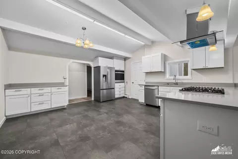 Kitchen - 22179 Birchwood Loop Rd, Chugiak, AK 99567 photo 8 of 20