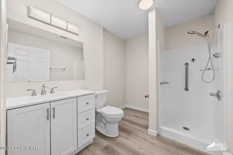 Bath - 22179 Birchwood Loop Rd, Chugiak, AK 99567 photo 2 of 4