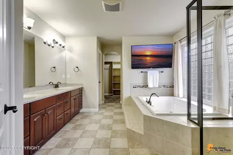 Bath - 11451 Tulin Park Loop, Anchorage, AK 99516 photo 2 of 6
