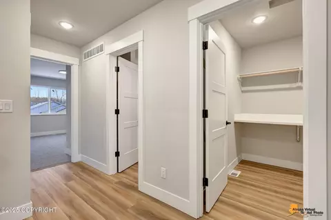 Entry Way - 8868 Chalk Hill Loop, Anchorage, AK 99502 photo 5 of 6