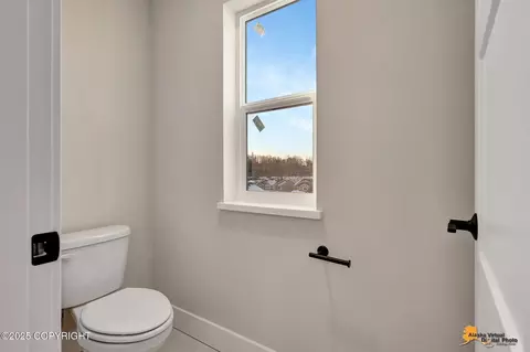 Bath - 8868 Chalk Hill Loop, Anchorage, AK 99502 photo 6 of 10