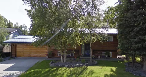 4166 Hampton Dr, Anchorage, AK 99504