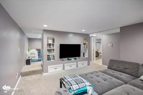 10744 Old Eagle River Rd, Eagle River, AK 99577 photo 37