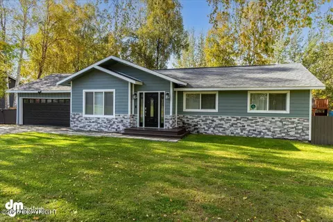 10744 Old Eagle River Rd, Eagle River, AK 99577