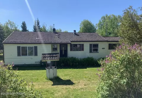 1304 W 45th Ave, Anchorage, AK 99503