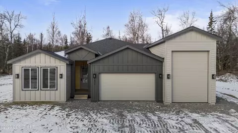 1672 S Alliance Country Dr, Wasilla, AK 99654