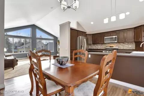 8451 Berry Patch Dr, Anchorage, AK 99502 photo 5