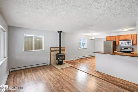 Living - 8525 Rangeview Ave, Anchorage, AK 99504 photo 2 of 4