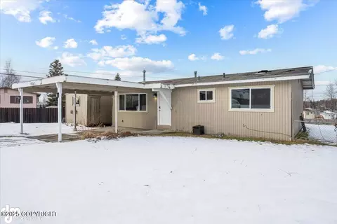 8525 Rangeview Ave, Anchorage, AK 99504