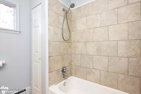 Bath - 8525 Rangeview Ave, Anchorage, AK 99504 photo 2 of 2